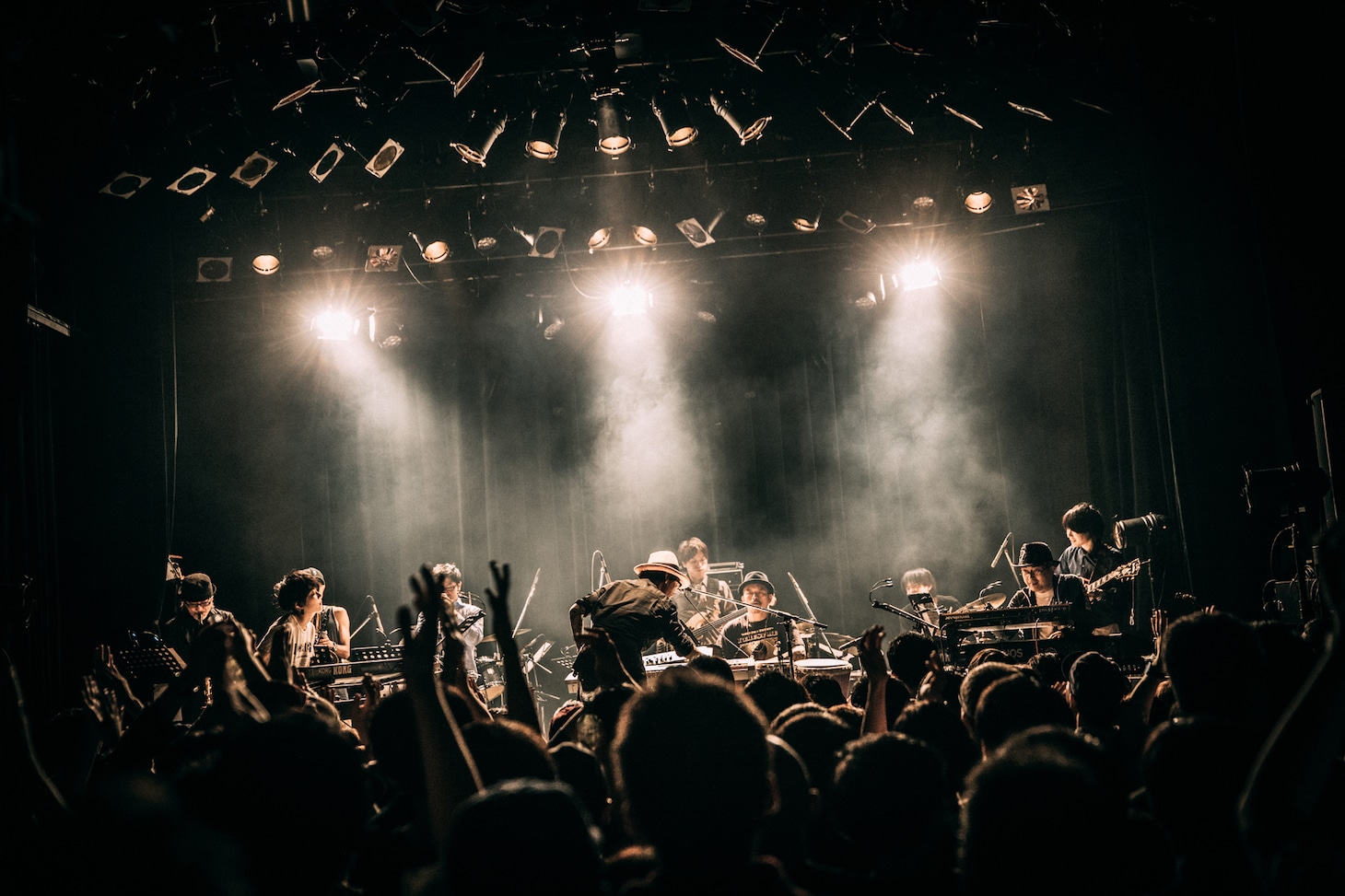 DC/PRGのライブの様子。（Photo by Ray Otabe）