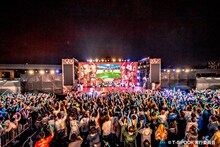 Aqoursのライブの様子。