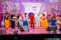 SPYAIRのステージの様子。