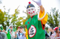 超特急のパレードの様子。