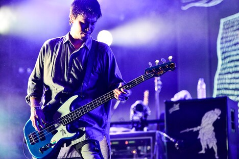 岡峰光舟（B）（Photo by Rui Hashimoto[SOUND SHOOTER]）