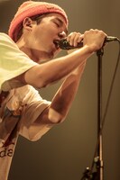 安部勇磨（Vo, G）（Photo by Yosuke Torii）