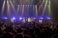 never young beach 3rd album「A GOOD TIME」TOUR 東京・赤坂BLITZ公演の様子。（Photo by Yosuke Torii）