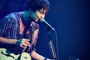 小関竜矢（Vo, G）（撮影：後藤壮太郎）