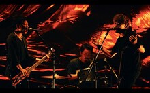 10-FEET「1 size FITS ALL」ミュージックビデオのワンシーン。