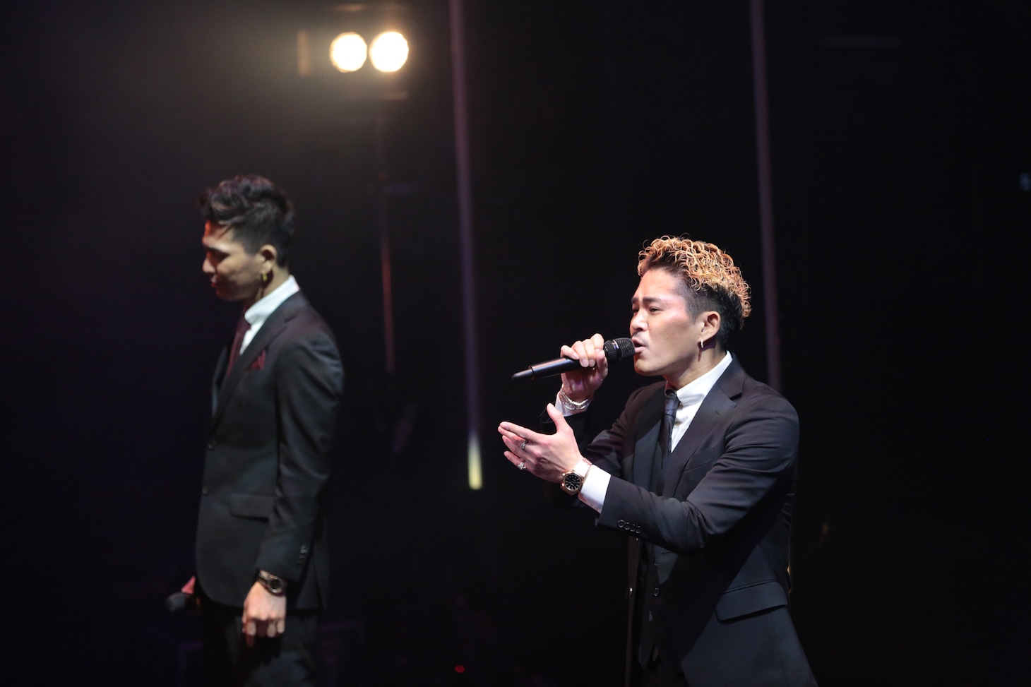 左からRYO、YUICHIRO（DEEP）。（写真提供：AbemaTV）