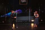 左からNESMITH、Leola。(写真提供:AbemaTV)