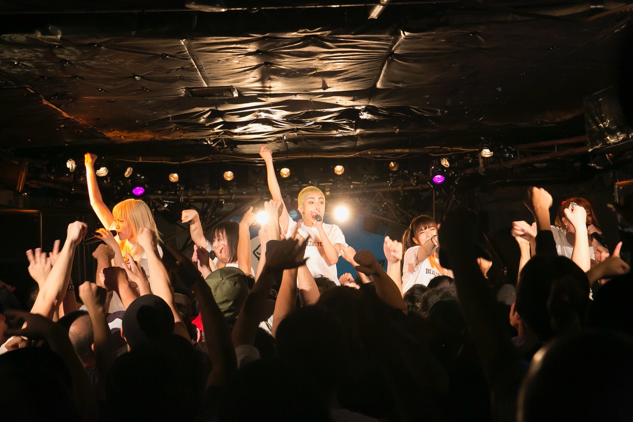 「オツモレコード presents BILLIE IDOL」の様子。（写真提供：オツモレコード）