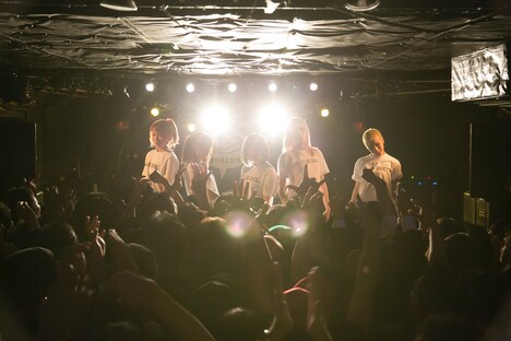 「オツモレコード presents BILLIE IDOL」の様子。（写真提供：オツモレコード）