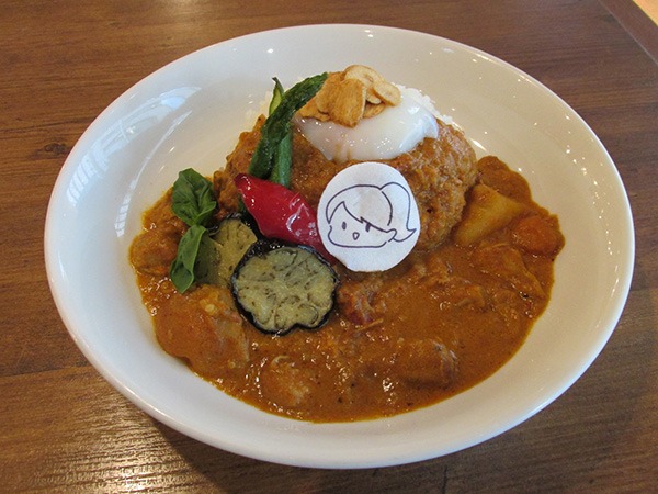 コラボフード「“世の中そんなに甘くない”カレー」見本