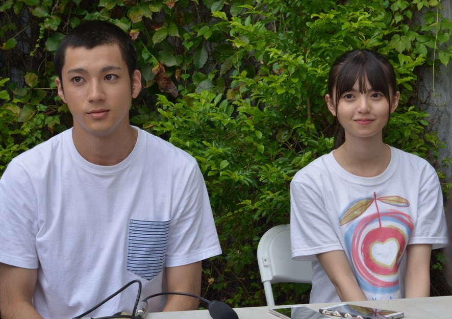 左から山田裕貴、齋藤飛鳥。 (c)『あの頃、君を追いかけた』フィルムパートナーズ