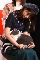 まなおくんと見つめ合う西野七瀬。