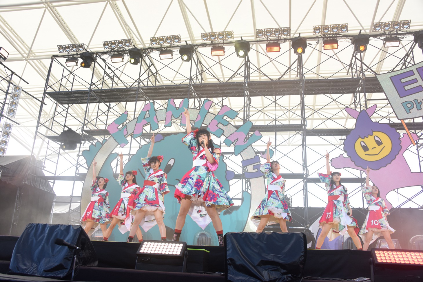 私立恵比寿中学「エビ中 夏のファミリー遠足 略してファミえん in モリコロパーク 2017」の様子。