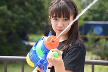 私立恵比寿中学「エビ中 夏のファミリー遠足 略してファミえん in モリコロパーク 2017」の様子。