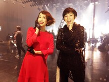 左から野宮真貴、渡辺満里奈。