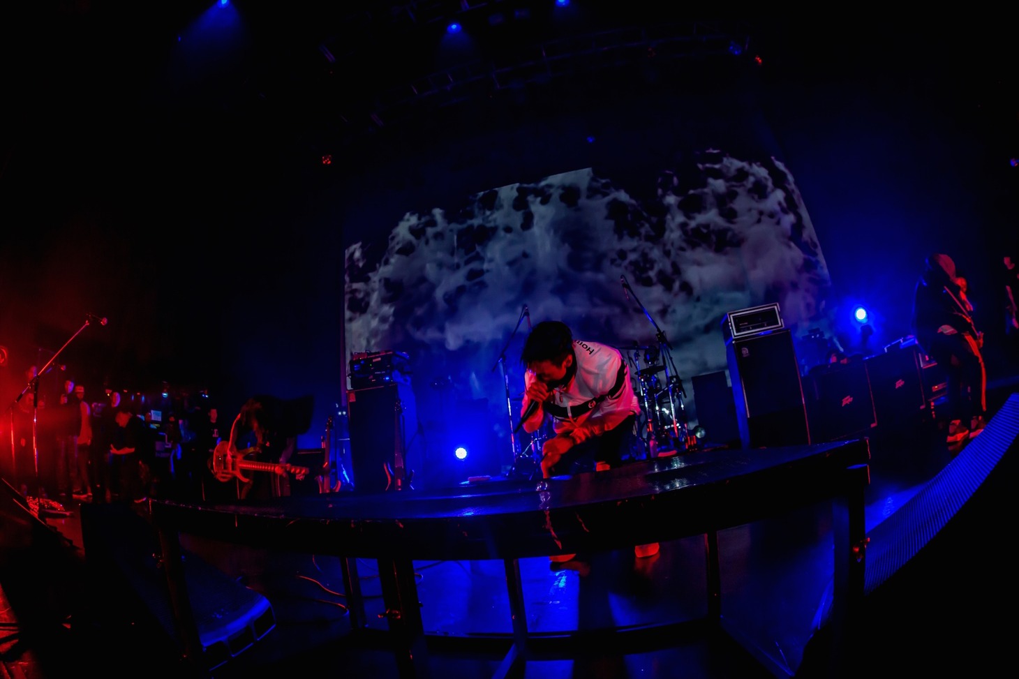 Crystal Lake（Photo by Takashi "TAKA” Konuma）