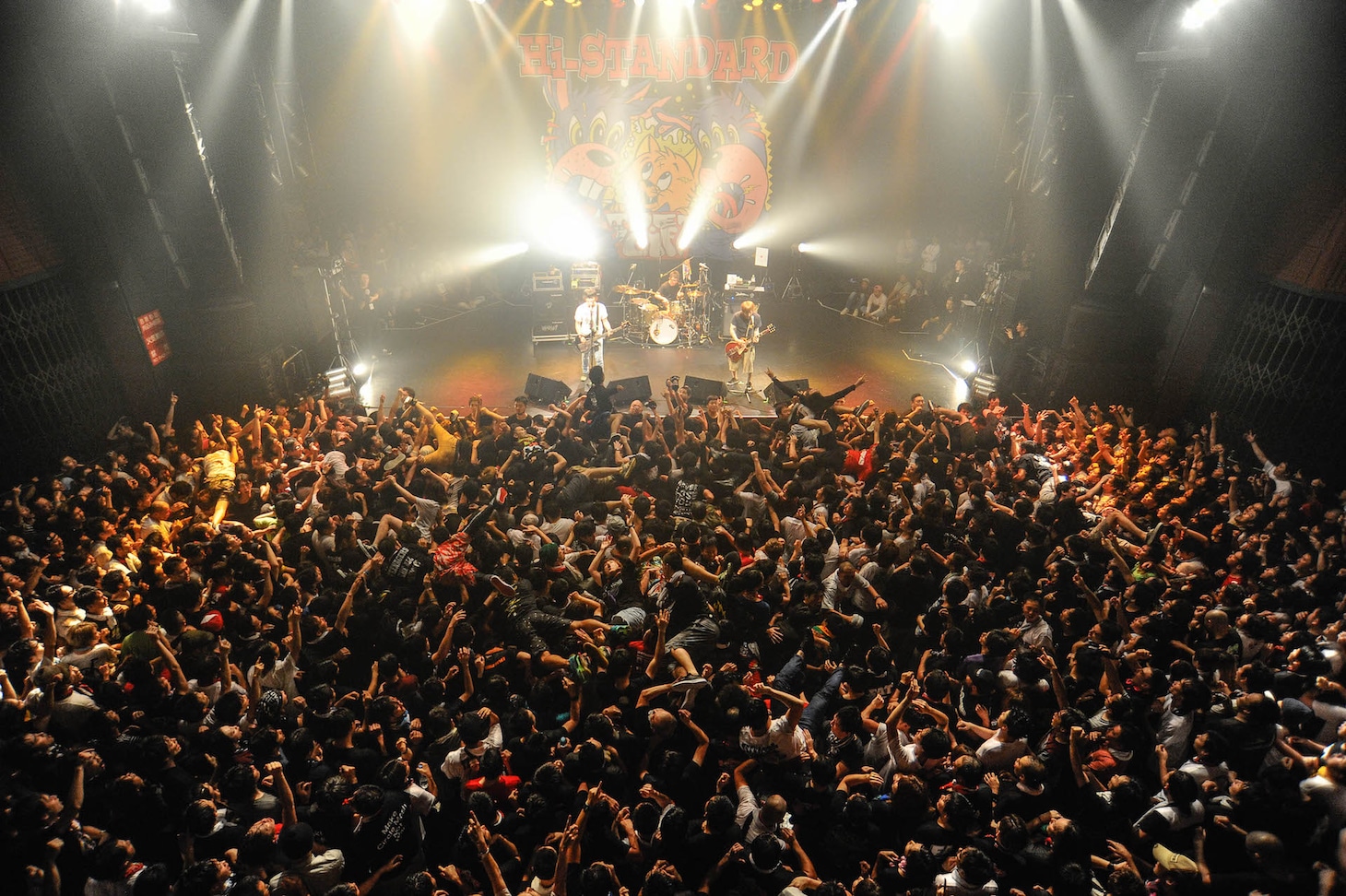 Hi-STANDARD「THE GIFT TOUR」東京・TSUTAYA O-EAST公演の様子。（Photo by Yuji Honda）