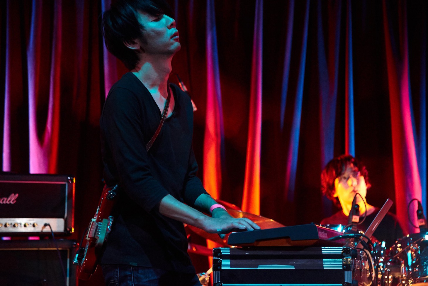 楠本構造（G, Syn / LITE）（Photo by Yoshiaki Miura）