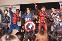 「ハッピーハロウィーン！」と声をかける超特急。