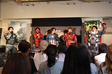 ユースケ（右）の、2度目のハルク・スマッシュ。