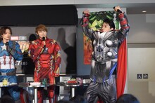 ユースケ（右）のハルク・スマッシュ。