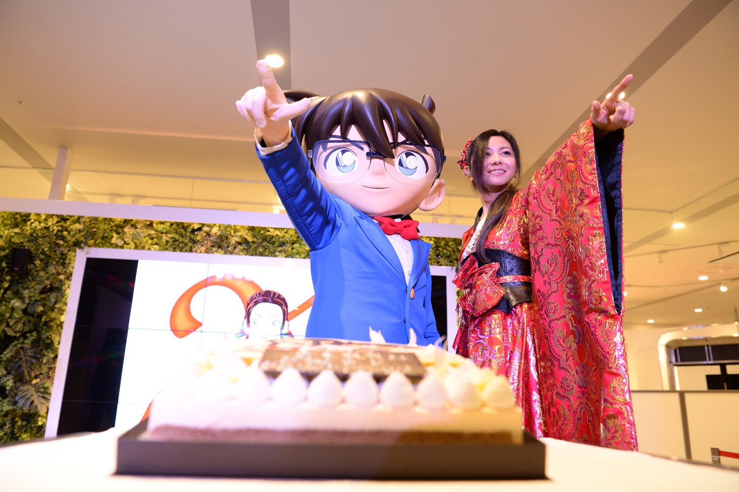 江戸川コナン、倉木麻衣。