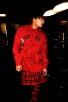 白濱亜嵐「TIMBRE」のワンショット。