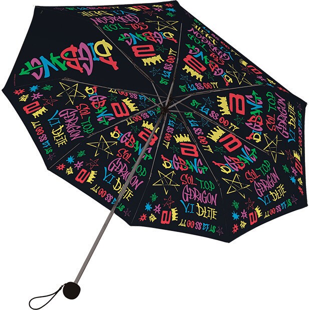 C賞「折りたたみ傘」 - 「一番くじ」にBIGBANGグッズが多数