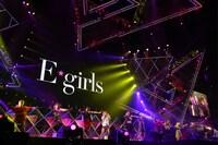 E-girls (c)テレビ朝日 ドリームフェスティバル 2017 / 写真：岸田哲平