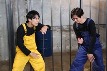 収録の合間に謎のダンスを踊るユースケとカイ。