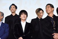 「HiGH&LOW THE MOVIE 3 / FINAL MISSION」完成披露舞台挨拶の様子。