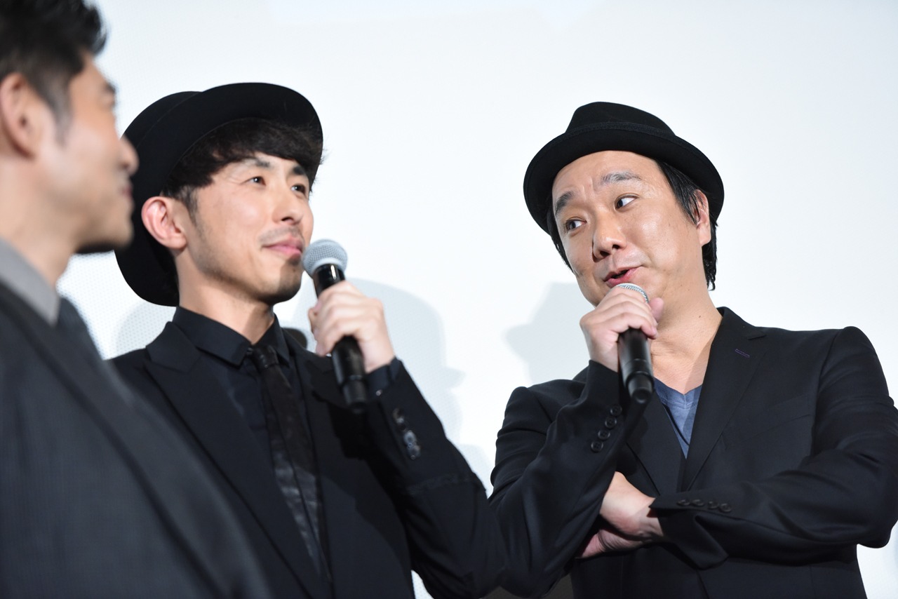 後列左から中茎強、久保茂昭。