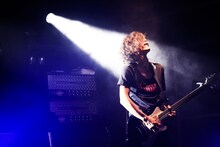 三橋隼人（G / HERE、THE RODS）（撮影：タマイシンゴ）