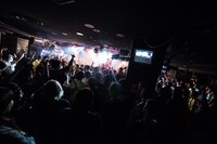 本日10月31日に行われた「みんなごとTOUR 2017～2018」東京・shibuya eggman公演の様子。