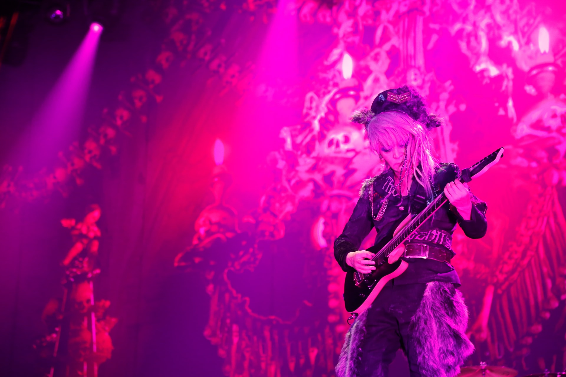 K.A.Z（VAMPS） [画像ギャラリー 14/19] - 音楽ナタリー