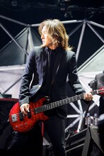 J（B / LUNA SEA）（撮影：山内洋枝、田辺佳子）