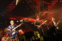 THE ORAL CIGARETTES（撮影：岸田哲平）