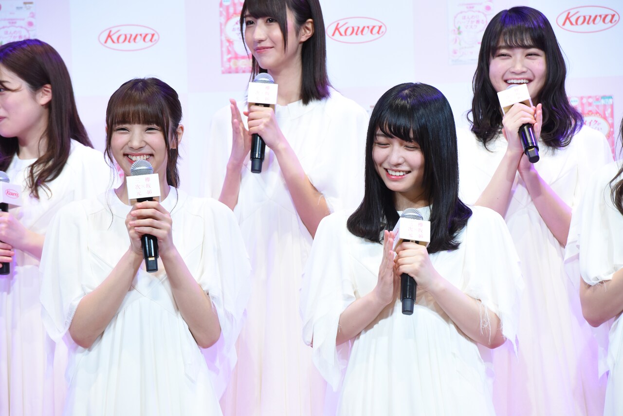 三次元マスク×欅坂46』新CM記者発表会」の様子。 - 欅坂46「三次