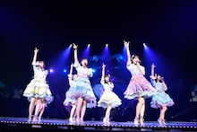 AKB48「渡辺麻友卒業コンサート～みんなの夢が叶いますように～」の様子。 (c)AKS