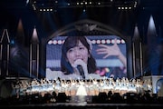 AKB48「渡辺麻友卒業コンサート~みんなの夢が叶いますように~」の様子。 (c)AKS