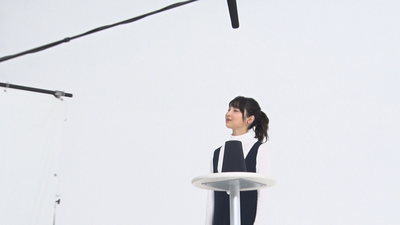 「はじめてのClova WAVE 家入レオ（音楽）篇」撮影の様子。