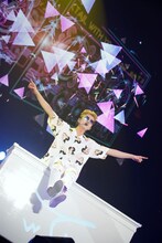 ウヨン「WOOYOUNG（From 2PM）Solo Tour 2017“Party Shots”」より。