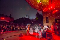 JERRY "KOJI" CHESTNUTSを迎えてのパフォーマンスの様子。（Photo by HayachiN）