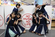 桜エビ～ず（写真提供：スターダストプロモーション）