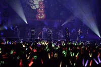 浦島坂田船「Happy Halloweeeen　浦島坂田幽霊船～コスプレしてLOVE（恋）▽～」の様子。（撮影：小松陽祐［ODD JOB］、岡本麻衣）