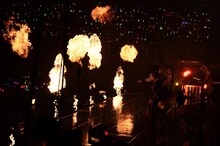 浦島坂田船「Happy Halloweeeen　浦島坂田幽霊船～コスプレしてLOVE（恋）▽～」の様子。（撮影：小松陽祐［ODD JOB］、岡本麻衣）