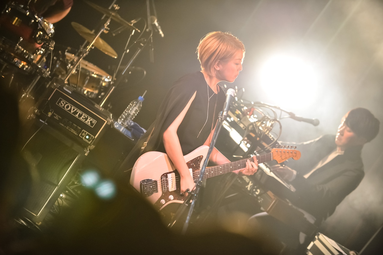 la la larks「『Culture Vulture』リリースツアー『C.V.C』」初日公演の様子。（撮影：ミズシマトモコ）