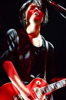 為川裕也（G / folca）（撮影：橋本塁［SOUND SHOOTER］）