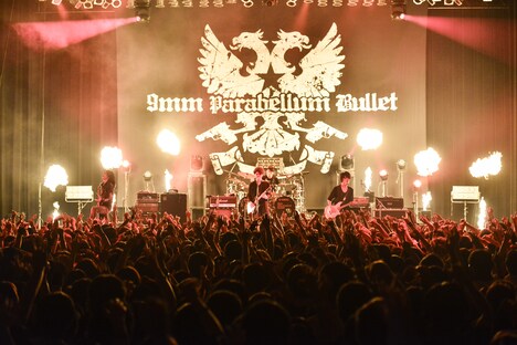「9mm Parabellum Bullet TOUR 2017 "BABEL on Life Line”」Zepp Tokyo公演の様子。（撮影：橋本塁［SOUND SHOOTER］）