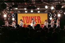 ラストアイドルによるパフォーマンスの様子。（Photo by Yoshifumi Shimizu）